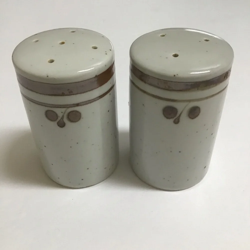 Otagiri Japan Brown Speckled Stoneware Salt & Pepper Shakers Boho Vintage Japan